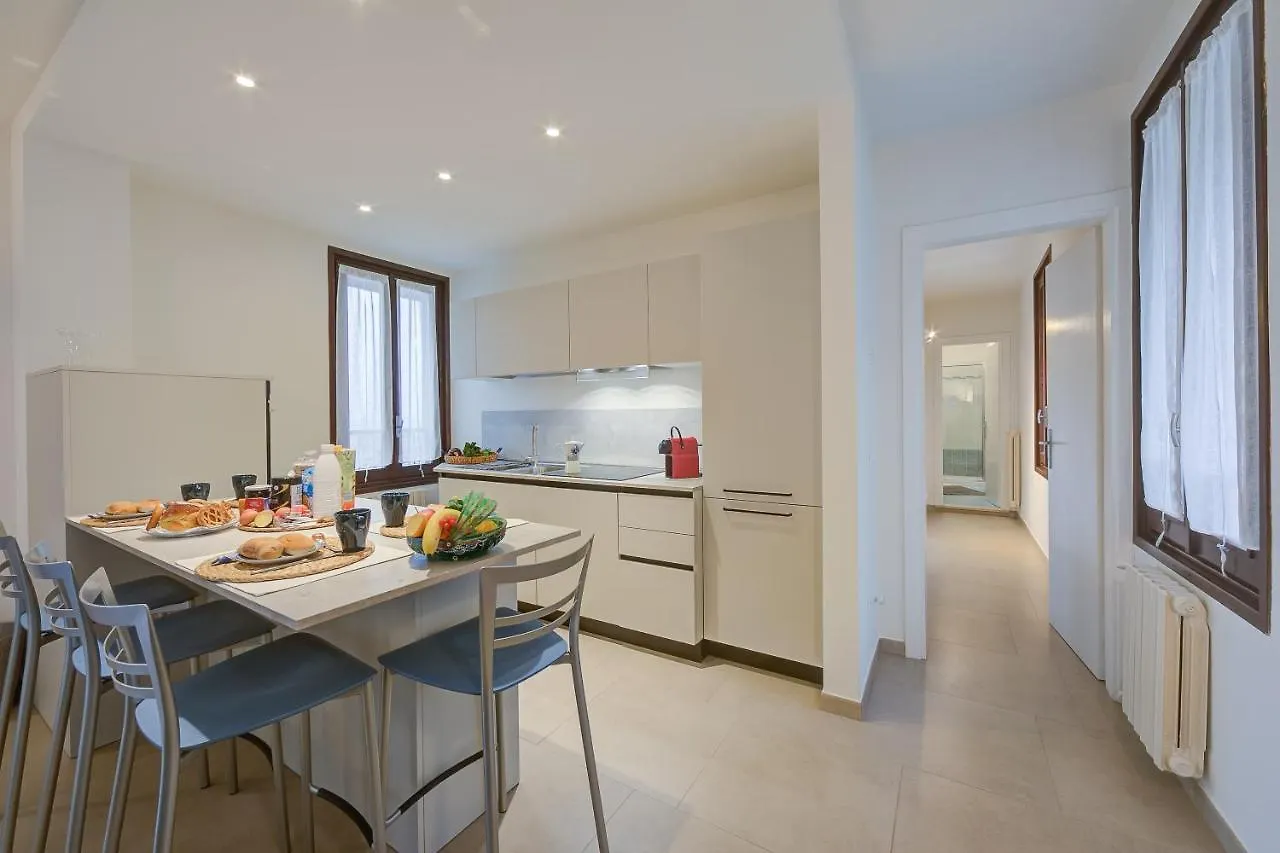 Apartment Agata Maisonette- Historical Center - Happy Rentals Toscolano Maderno Italy