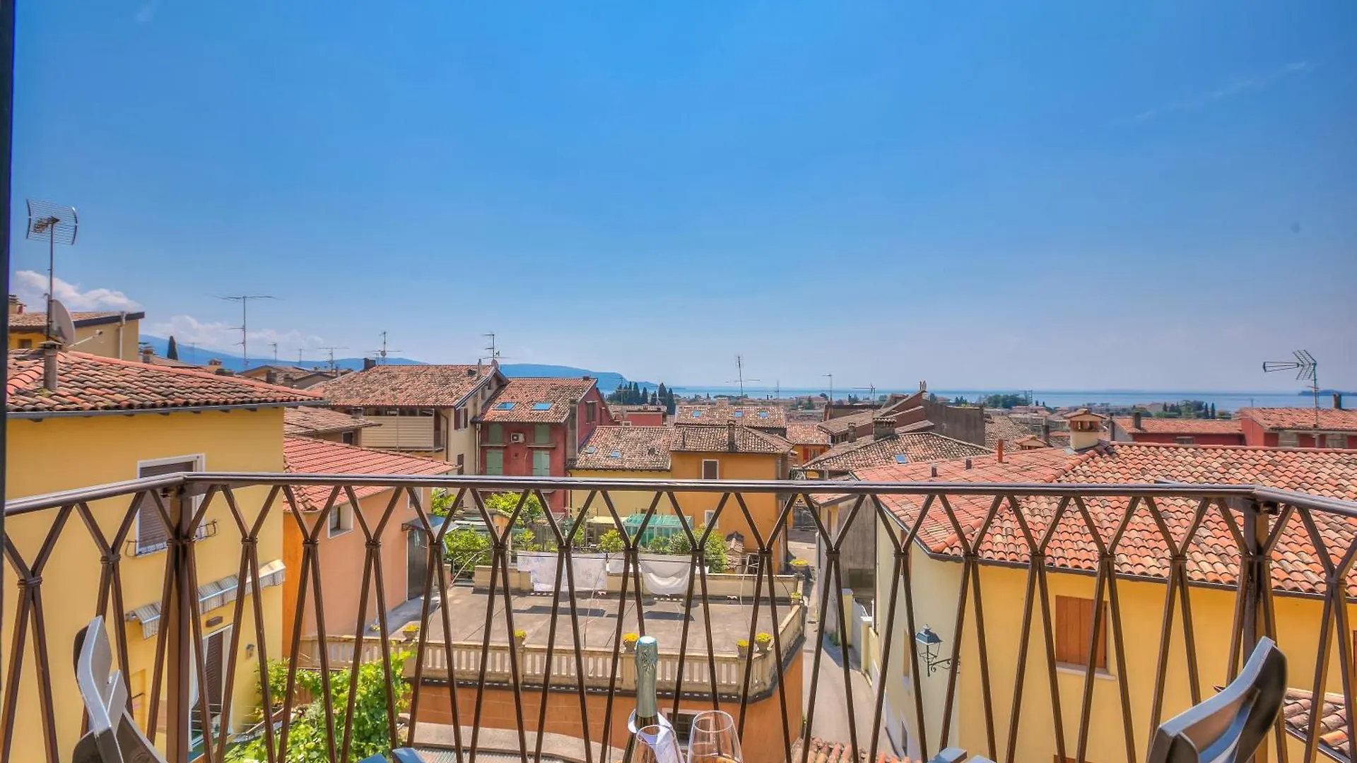Agata Maisonette- Historical Center - Happy Rentals Toscolano Maderno Apartment